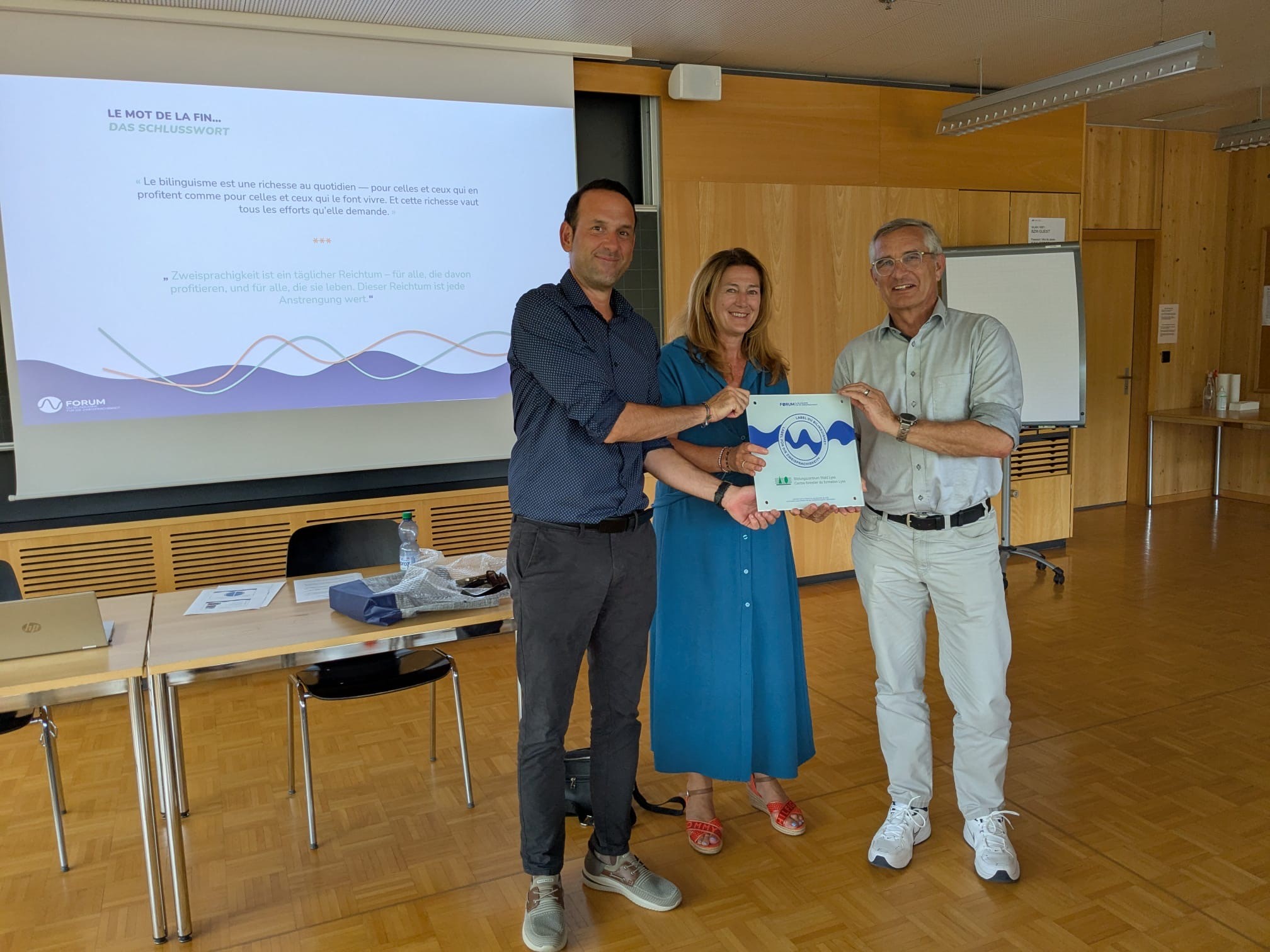 Remise du Label du bilinguisme