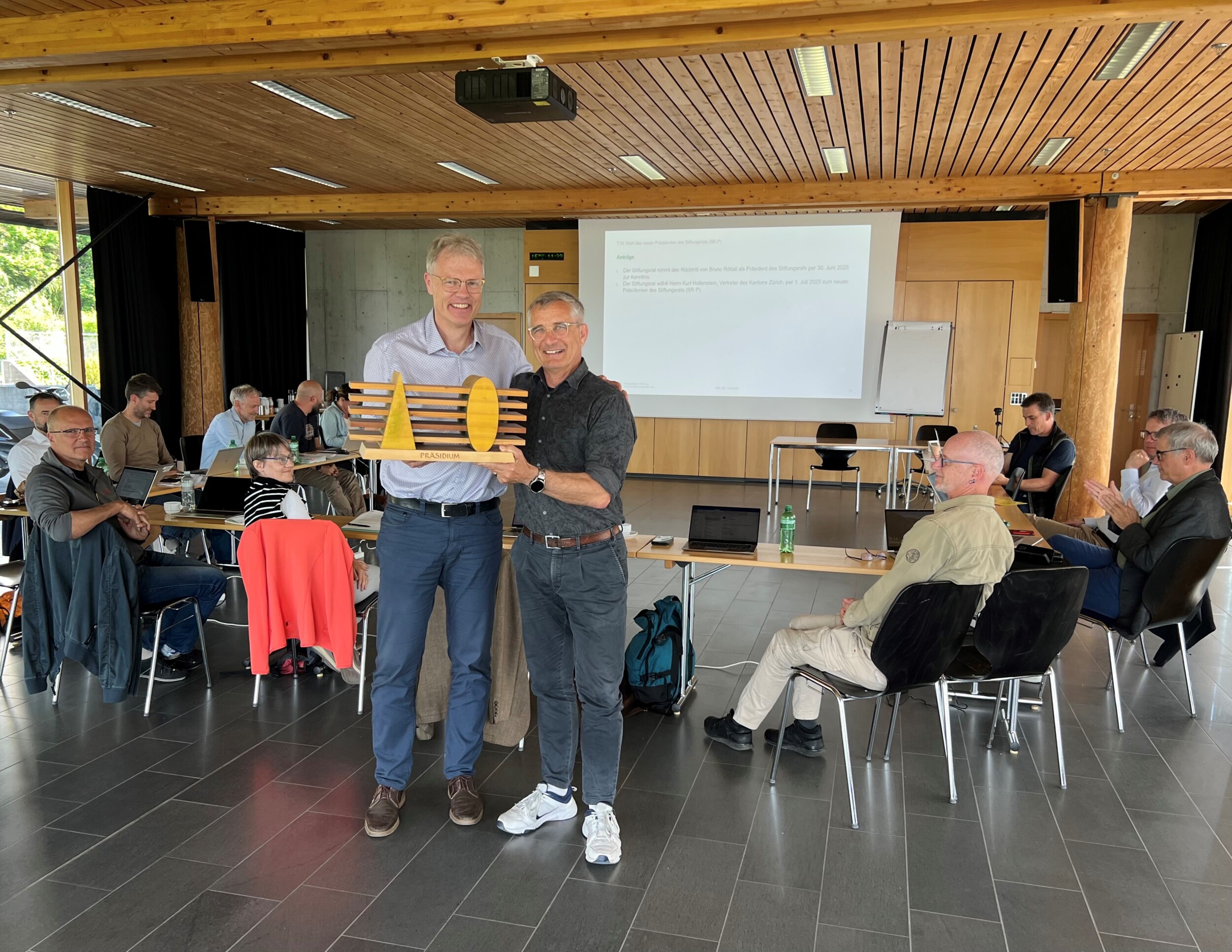 Changement de présidence